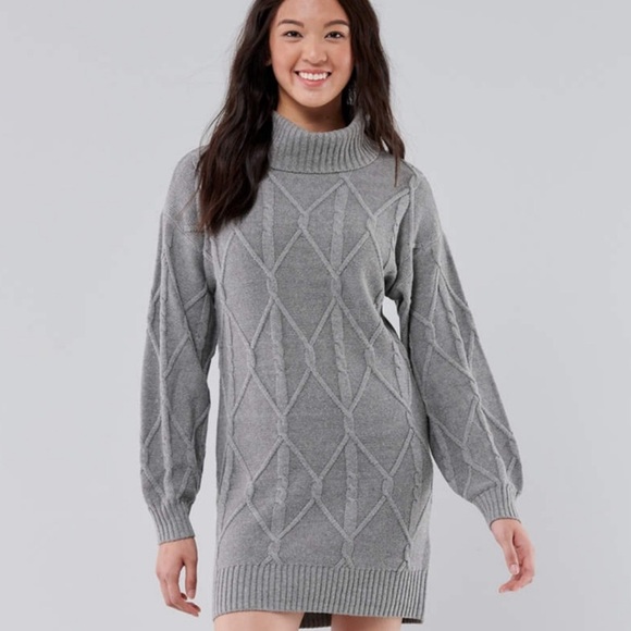 Hollister Dresses & Skirts - Adorable Hollister Turtle Neck Cable Knit Sweater Mini Dress